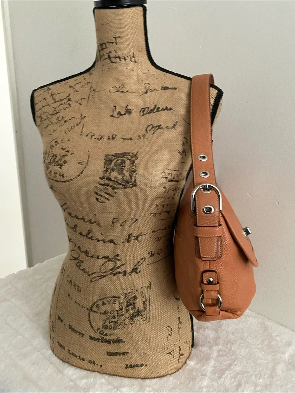 Coach Legacy Pebbled Leather Flap Convertible Shoulder Bag In Camel - Picture 3 of 17